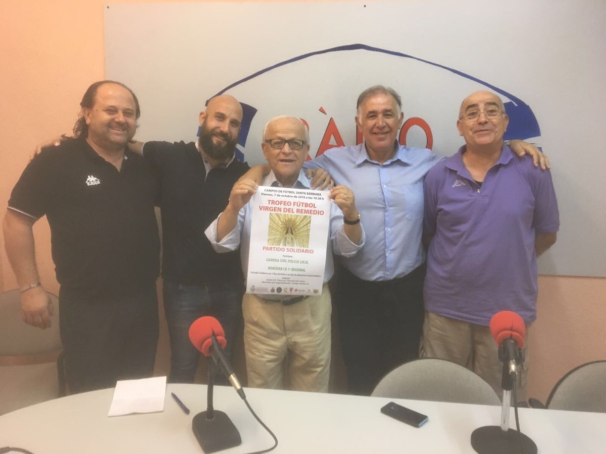 ElRecord's tweet photo. Presentación del Trofeo Virgen del Remedio que se celebra este viernes desde las 19:30 en el Santa Bárbara de Monóvar. #futbol #Monovero https://t.co/H5ToEzqLCa