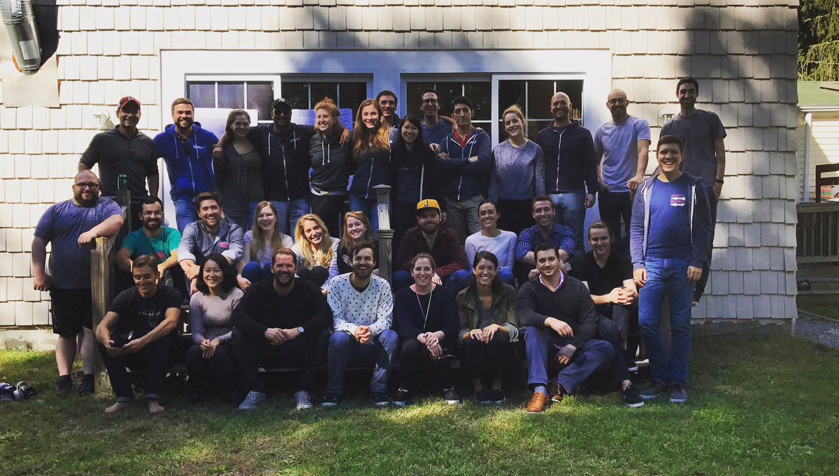 skosh_stephanie's tweet photo. What a team @button. Love this crew! #buildingbutton https://t.co/diWCB6PiGB