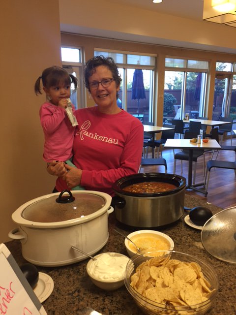 Howies_House's tweet image. Thanks to everyone from the #LankenauHospital who made a delicious taco dinner tonight! #HomeCookHero #HCH