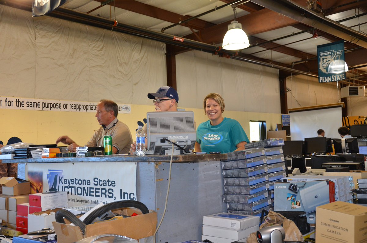 LionSurplus's tweet image. We are off and running for the night!! We have a lot of items to sell so stop by and check it out!!! #computerauction #surplus