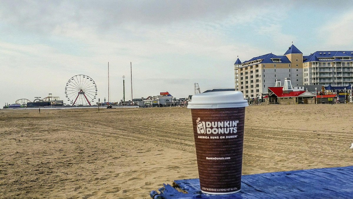 miket753's tweet photo. The thought of going to a ravens game and escaping #HurricaneMatthew  has me #RunninRavens #Sweepstakes #OceanCity  @DunkinBaltimore https://t.co/4mn3TA30yT