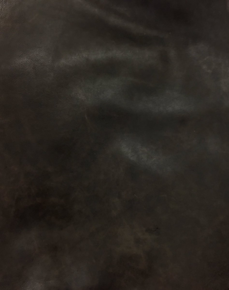 FrogjellyLeathr's tweet photo. Come see this #gunholster #belt #strap #leather at our #warehouse it's #fantastic! Plus new samples of coming #leathers #customleathers #wow https://t.co/ahzXrsyZVv