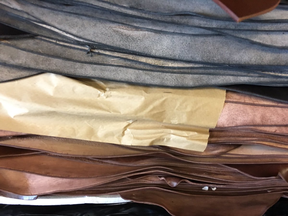 FrogjellyLeathr's tweet photo. Come see this #gunholster #belt #strap #leather at our #warehouse it's #fantastic! Plus new samples of coming #leathers #customleathers #wow https://t.co/ahzXrsyZVv