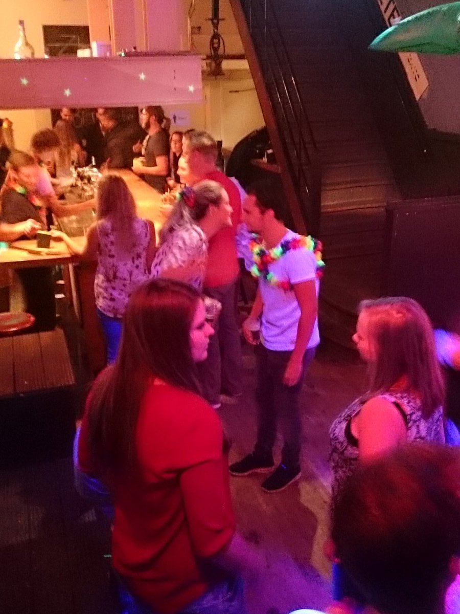 Ook de biercontest van team #bierbuik trekt aardig wat publiek