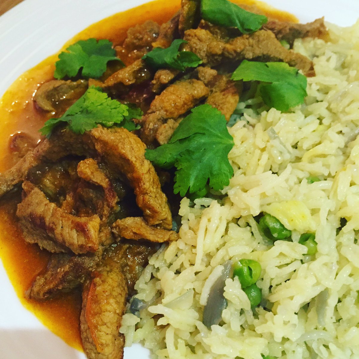 SouzaKitchen's tweet photo. Fancied a pork curry tonight #flavours with our #dry #spice #souzakitchen #goan #homemade #sugarfree #dairyfree #SK https://t.co/bjACBnrCmP
