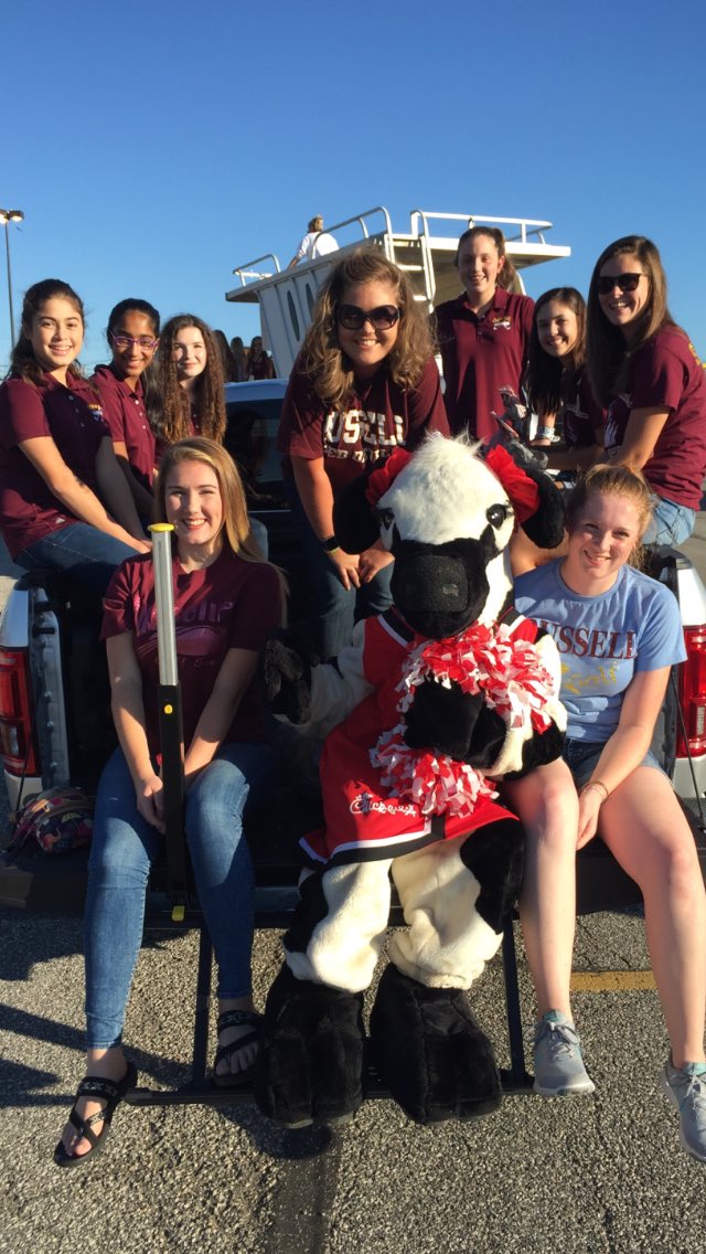 deedeedb's tweet image. The RHS Golf Team and Cheerleader Cow say "Go Russell Red Devils!" Happy Homecoming! #AshlandCFA
