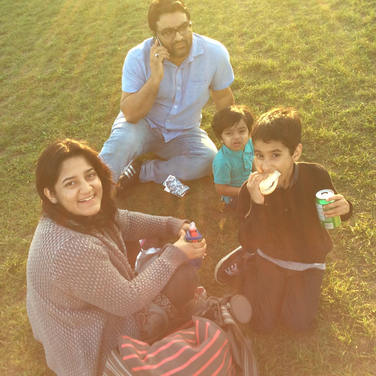 HuntingtonRidg1's tweet photo. .....a wonderful evening to eat outside and enjoy time with family.... https://t.co/PM4S3dDG5A