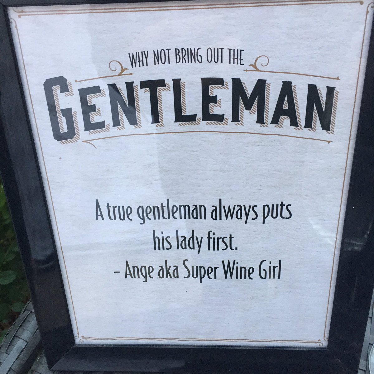Chrisgenge's tweet photo. Wonder who's brilliant mind that came from??? 🍷@iyellowwineclub #HowToGent https://t.co/yshDO2flsi