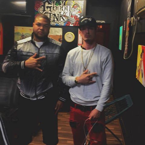 Underground_614's tweet photo. Kidd Kash and Swamp are on WUDG! Call or text 614-636-5601 to hangout and catch up on all the latest! #FullStudio #Lit #Cypher #debut https://t.co/hkVSn23L3y