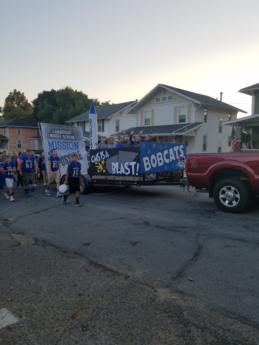 mrseubanks_ccsd's tweet photo. Look at all these great CMS kids!  #gocats #bobcatpride #homecoming #beatdover https://t.co/i5PEN6LtfB
