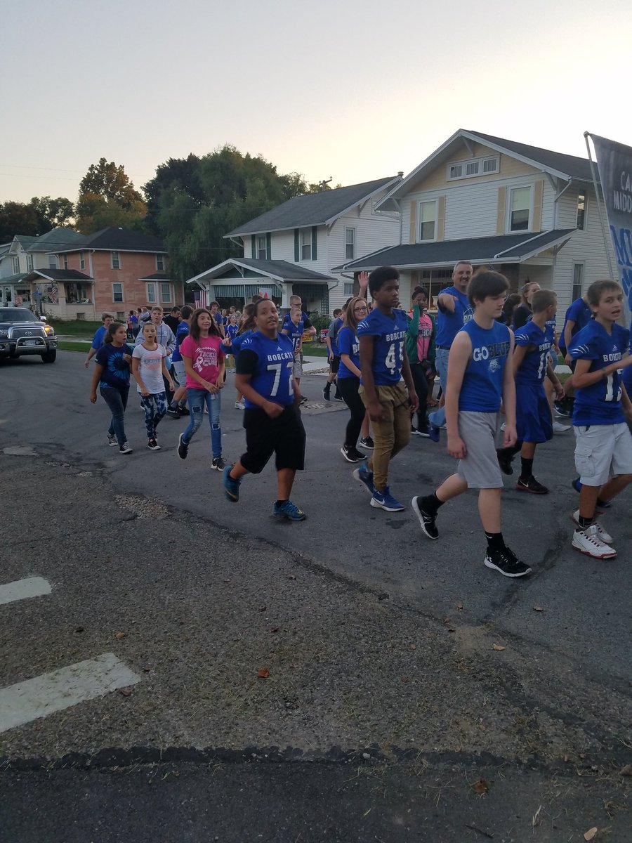 mrseubanks_ccsd's tweet photo. Look at all these great CMS kids!  #gocats #bobcatpride #homecoming #beatdover https://t.co/i5PEN6LtfB