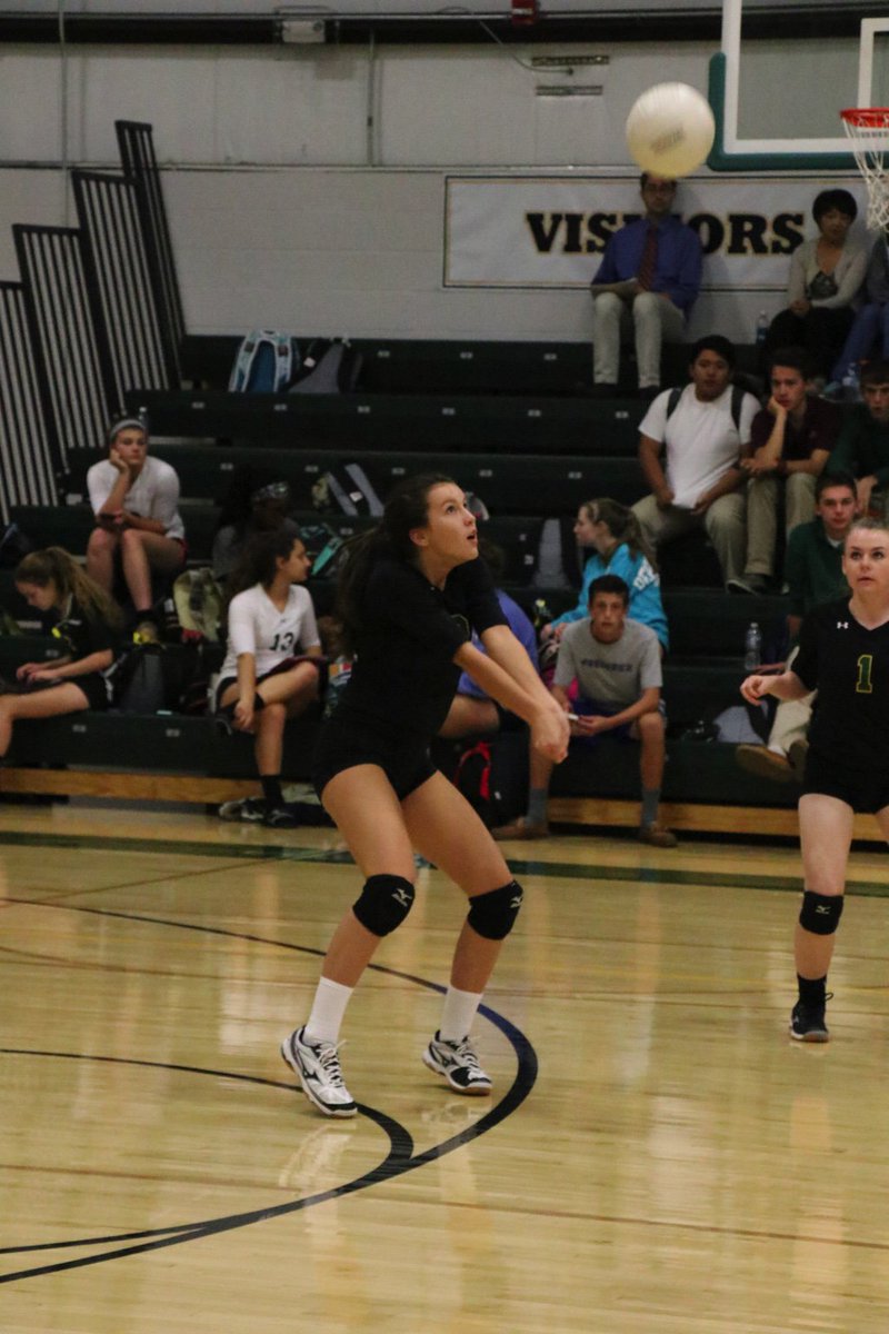 mdjones_13's tweet photo. bump on the return @SJCPAthletics @SJCP_Volleyball https://t.co/BYMBo2AfWm