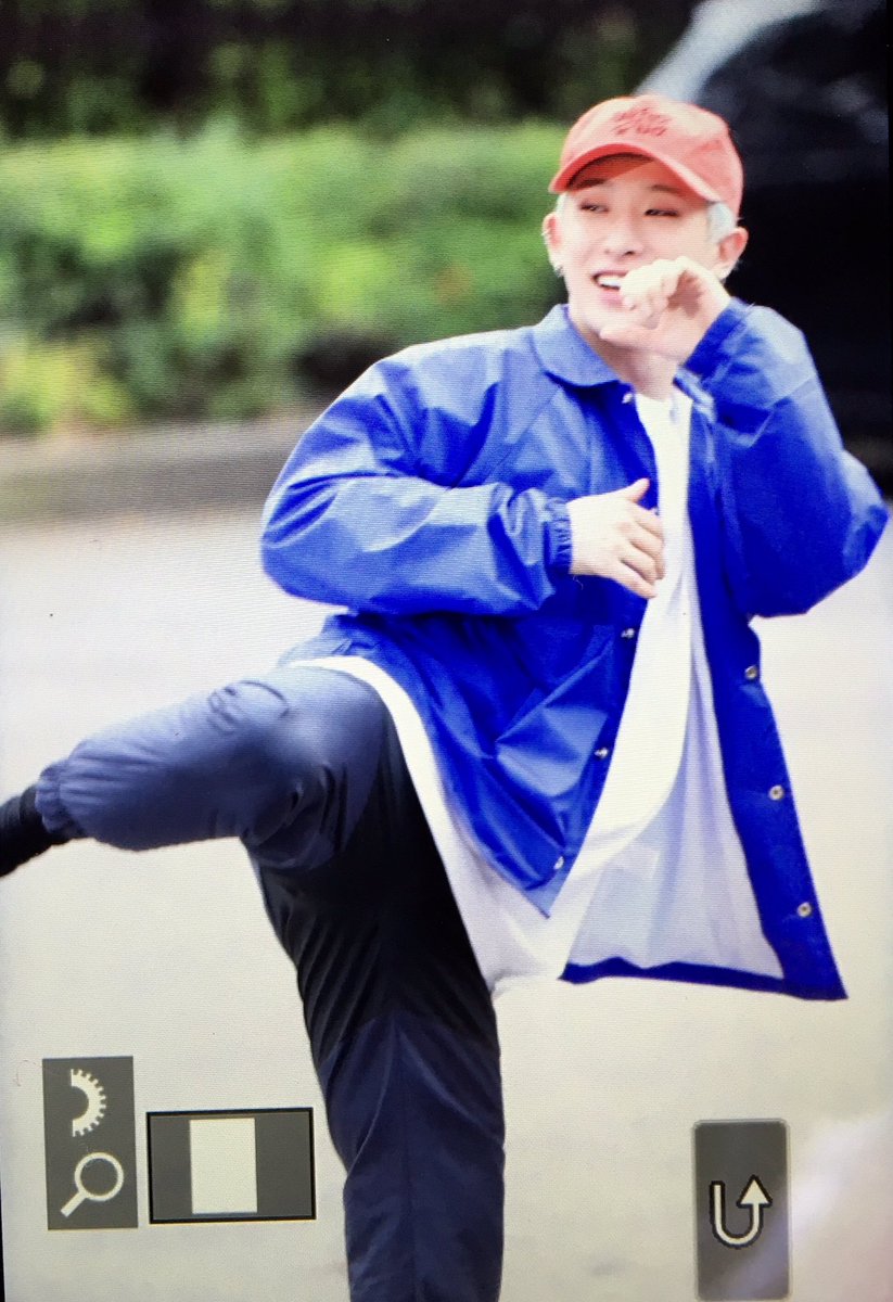 wonho_save's tweet photo. 호석이 태권도하던 자세 나오고 👏👍💕 https://t.co/7UD8P5Zdij