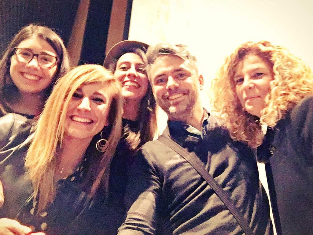 PaulaCabaleiro's tweet photo. Hoxe estivemos na inauguracion da 14°Mostra de Arte do Mac Gas Natural Fenosa con obras de @PaisMery e @IagoEireos! https://t.co/iGCBthV3F2