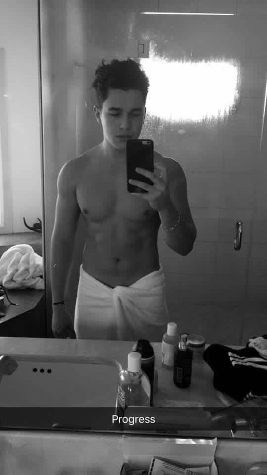 AustinMahoneCol tweet picture