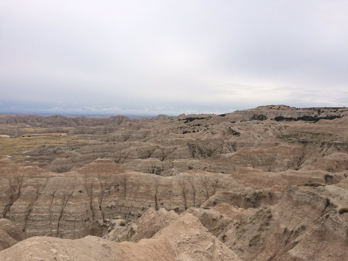 First snow of the trip as we woke up this morning in the Badlands! #restlessroadtrippers #roadtrip #roadtripfirsts #BlackHills
