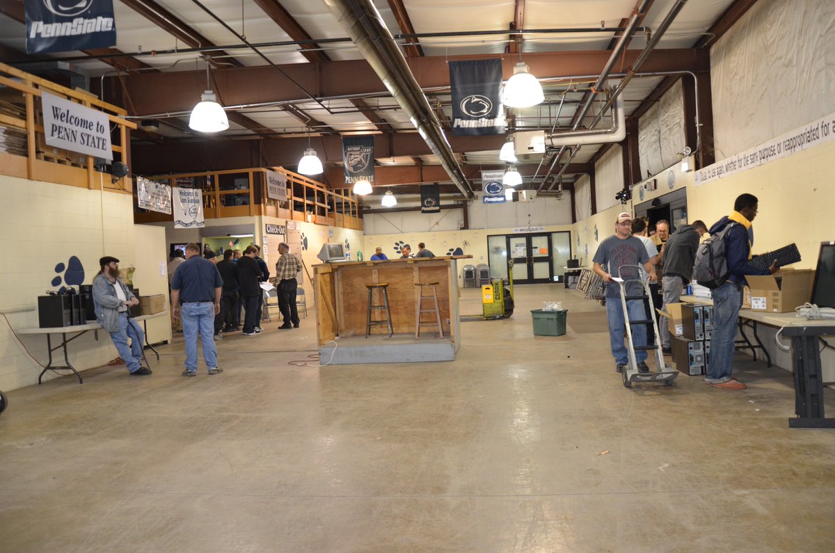 LionSurplus's tweet image. That's it for the computer auction! Thank you to everyone who came out! Now time to clean up and go home! #computerauction