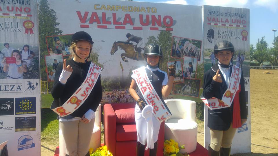 #Hipismo | Gran presentación de la delegación del Club Leones en el Torneo Valla Uno en <a href="/JockeyClubR/">Jockey Club Rosario</a> clubleones.com.ar/noticias/2016/…