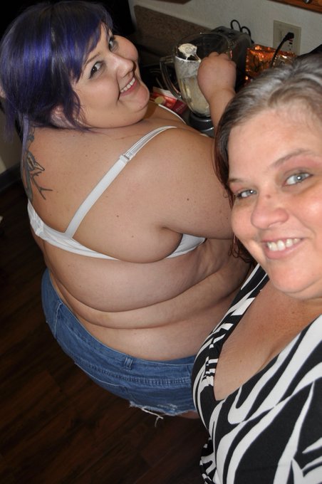 Had such a blast with @hotfattygirl yesterday hanging out and watching her make some of her famous weight<a class="tags" target="_blank" title="On Twitter" href="/?out=eyJ0eXAiOiJKV1QiLCJhbGciOiJIUzUxMiJ9.eyJpYXQiOjE3MjI0MTg4NjYsImlzcyI6InR3cG9ybnN0YXJzLmNvbSIsIm5iZiI6MTcyMjQxODg2NiwiZXhwIjoxNzUzOTU0ODY2LCJyZWRpcmVjdF91cmwiOiJodHRwczovL3R3aXR0ZXIuY29tL2hvdGZhdHR5Z2lybCJ9.LDZLQgWwp3gTLTInmKOM90BKKk-i0knLKmbO_BzGllKZfhb4042d6y5n-lFvOyISGL_onvK6oNI6oQXI7Zy3Dw">@hotfattygirl</a><a href="/tag/fatassfriday"class="tags"><span>#fatassfriday</span></a>