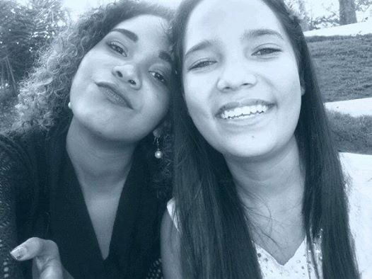 GabrielaaaaR01's tweet photo. Te amo mejor amiga! https://t.co/3kd8jG6vVr