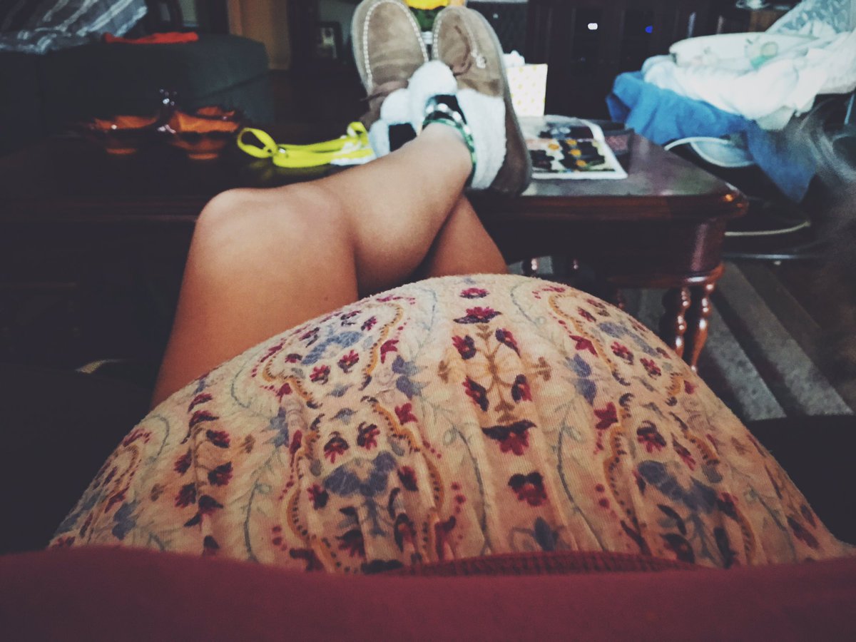 graciesmommyyy's tweet photo. Egg belly 🍳 #39weekstomorrow #soclose 💘 https://t.co/VN6Bx9Lq39