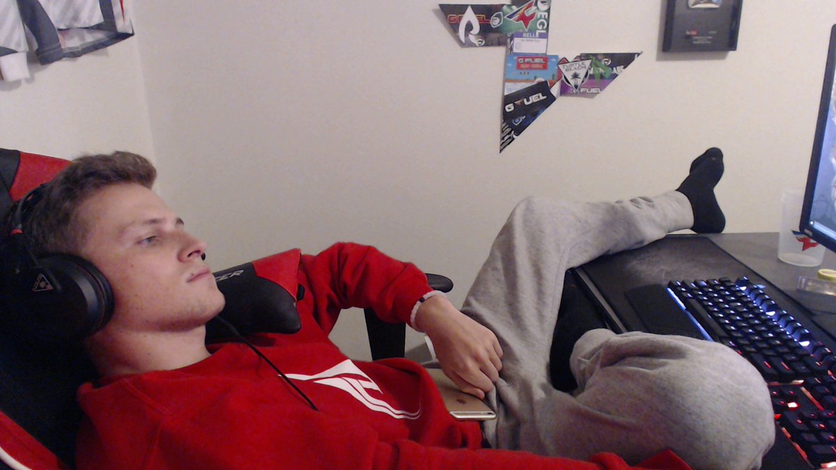 FaZeDirty's tweet photo. Just waitin for #TC3 https://t.co/4mX8OKi3yK