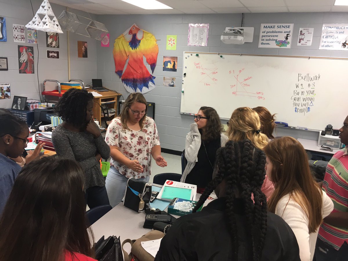 ginnyshikle's tweet photo. Happy to work with these sophomores as they get ready for HOCO next week. @TweetDCS_CHHS @judywterrychh @CHHSBaseball #TeamDCS #BeatSaltillo https://t.co/7kvfhxmtqv