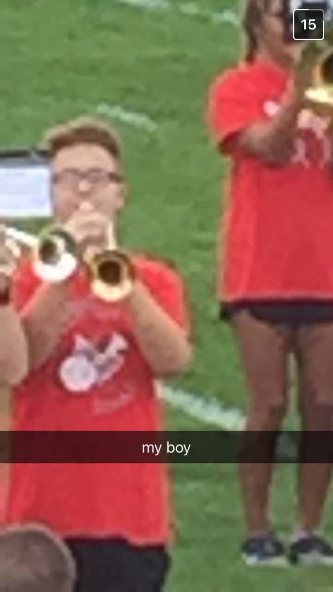 ianidfk's tweet photo. cute candids of me marching <3 #bandly #wewereintune https://t.co/VYgm1ul1ap