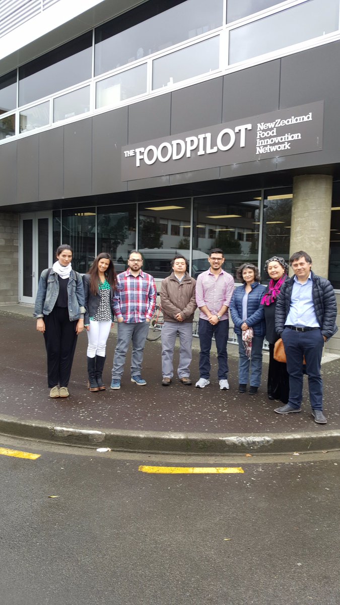 drgamartinez's tweet photo. Visit of Chilean delegation to Massey University. Always good to meet compatriots!  w/@nictapia_ https://t.co/rGboJF2w0a