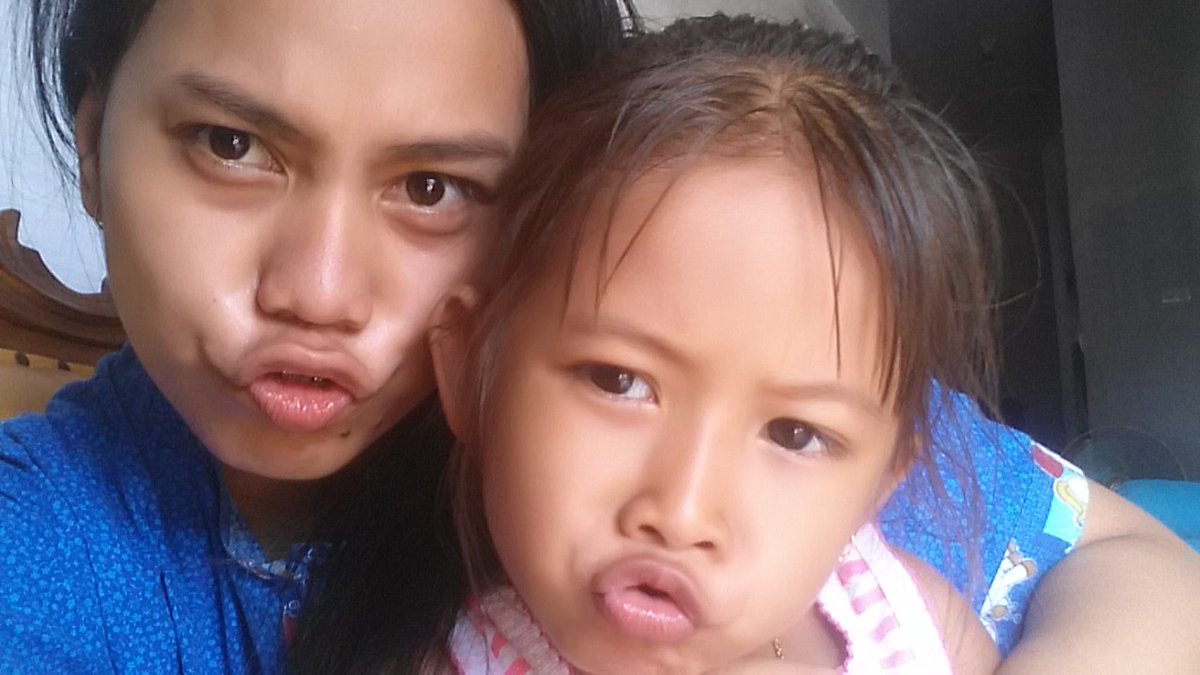 halimah050999's tweet photo. #tasya https://t.co/rciFEbMOFU