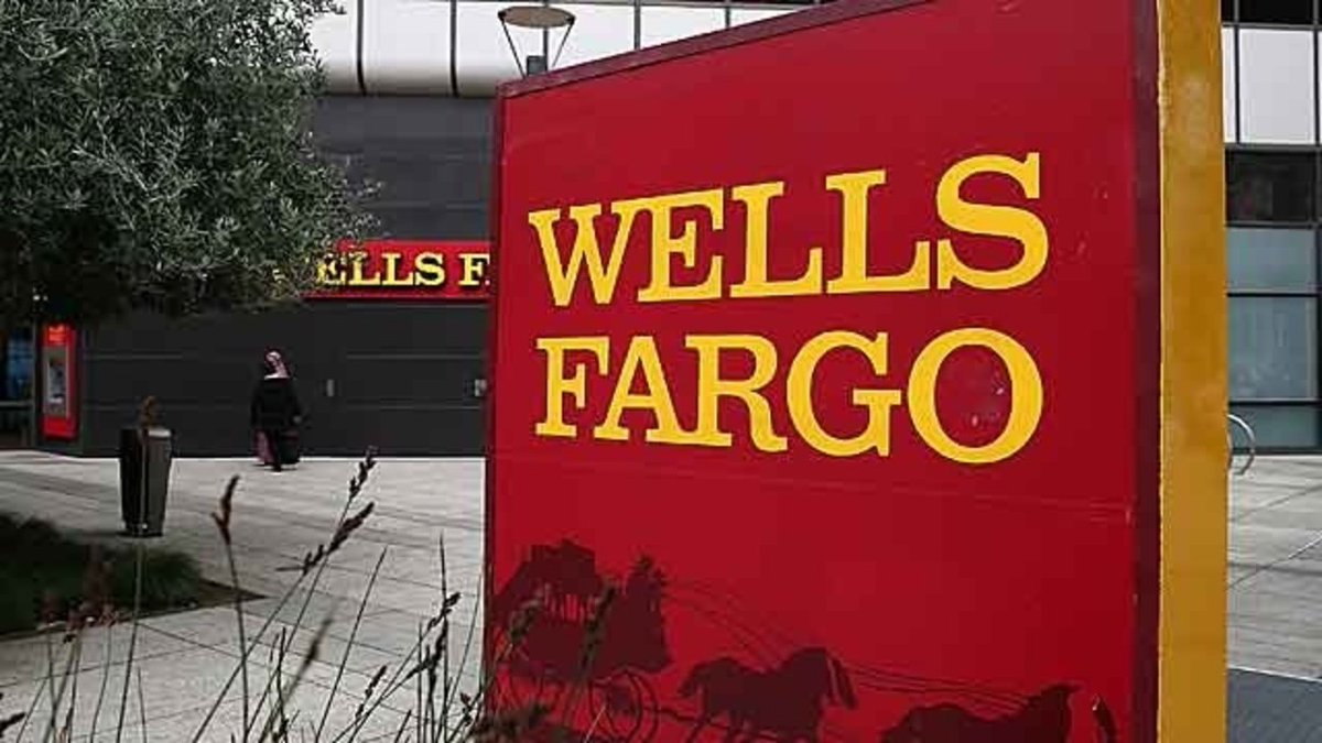 ATM malfunction leaves woman with hundreds bit.ly/2dwI7K8?utm_me… https://t.co/9EhaXdnwMc