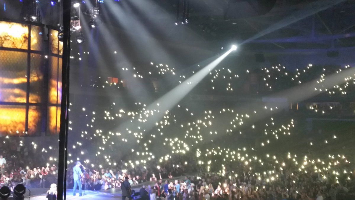 50des18's tweet photo. So bright #BSManchester https://t.co/SUpKb80ZQd