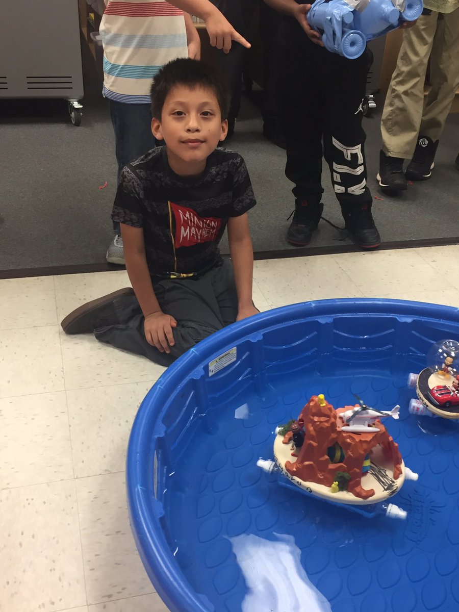 hcloud42's tweet photo. STEM home projects were a success!#hfcemiway https://t.co/2fdhRpz7cb