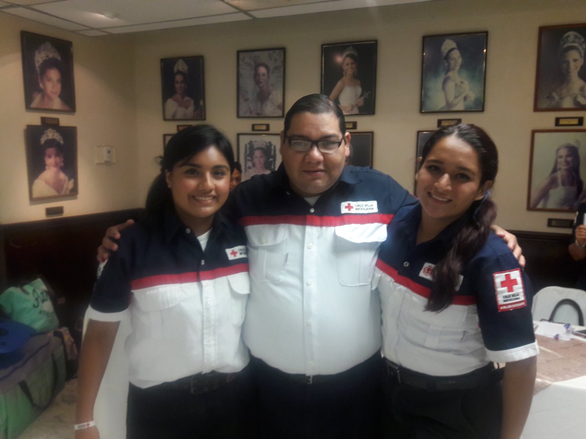 CRMTAMPICO's tweet photo. #EnseñandoSalvarVidas platica RCP BASICO @RegatasCoronaAC @CruzRojaDamas https://t.co/9Su6f6xlkm