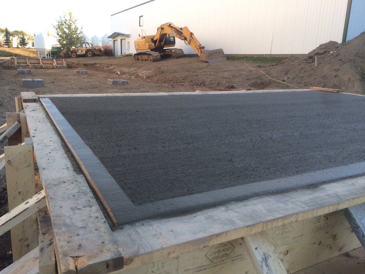 stampmatt's tweet photo. Have my scale foundation finished. Forget #harvest16 its #build16 https://t.co/i9Kc5aZRHG