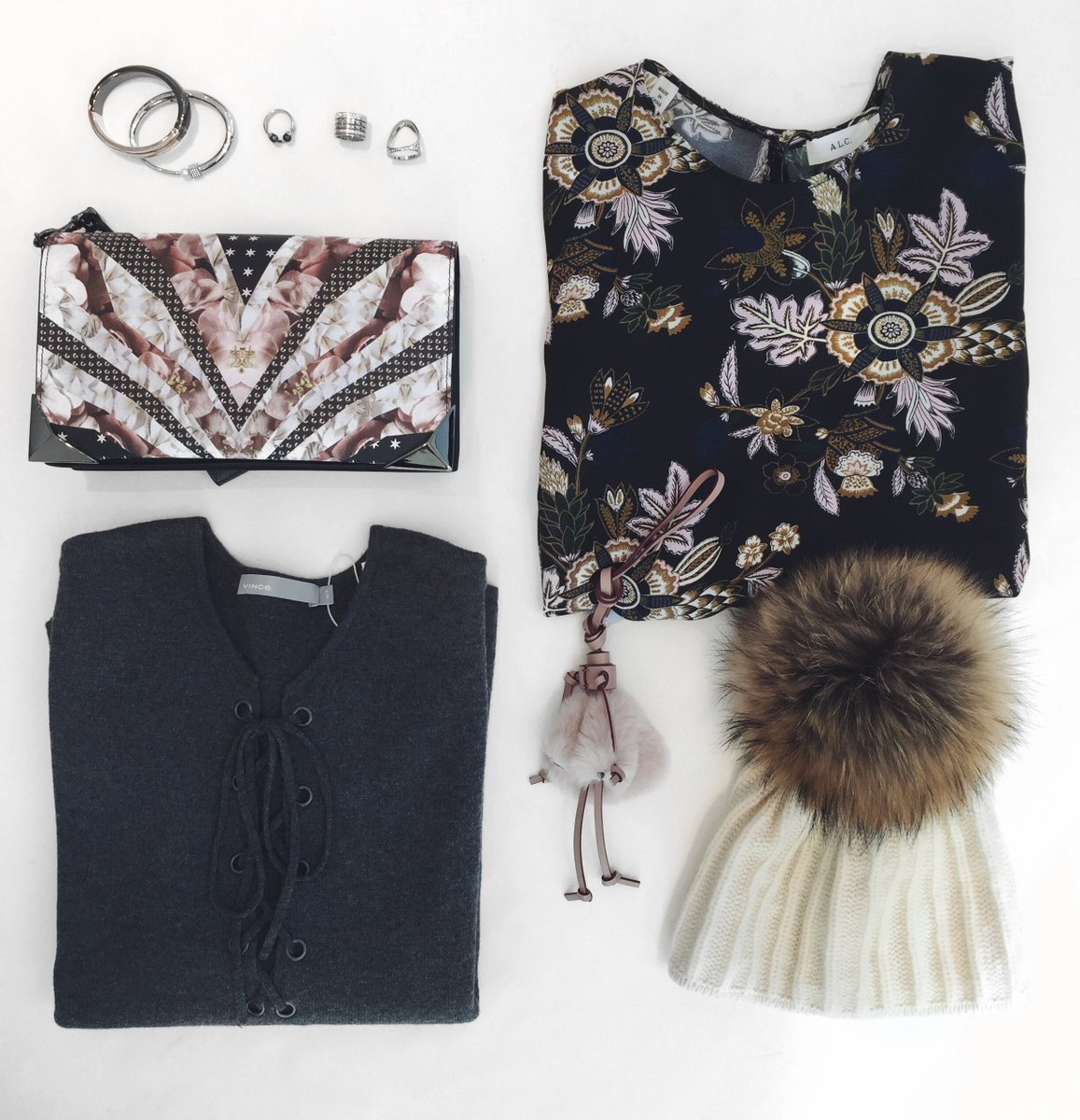 Girly essentials to get you through the week 💅🏼 // <a href="/vince/">VINCE.</a>  <a href="/ALCLTD/">ALC Financial Magazine</a>  <a href="/ElenaGhisellini/">ElenaGhisellini</a> <a href="/VitaFede/">Vita Fede</a>