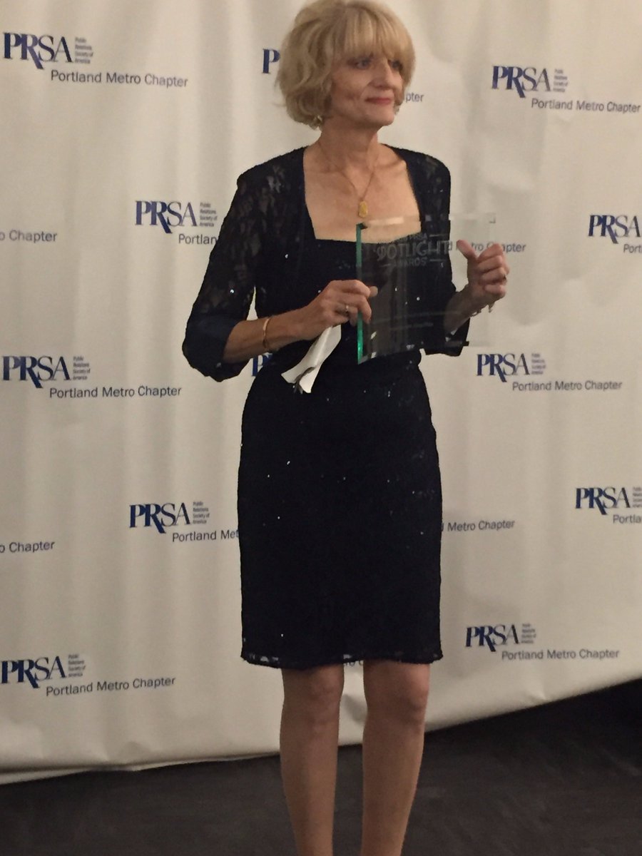 PRSAOregon's tweet photo. @barbarakerrapr thank you for everything you've done for #prsapdx and the PR profession - you are amazing! #Spots16 https://t.co/Y2ZEhW1uKs