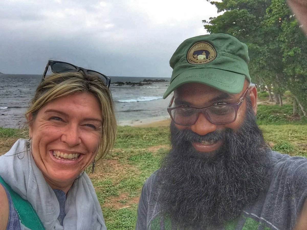 MaDtonGue's tweet photo. Jen Boyd from @Asia_Travel  experiencing the #dutchfort with me. #GFW #gallefortwalks #atp #US #srilanka https://t.co/8Fotix38KZ