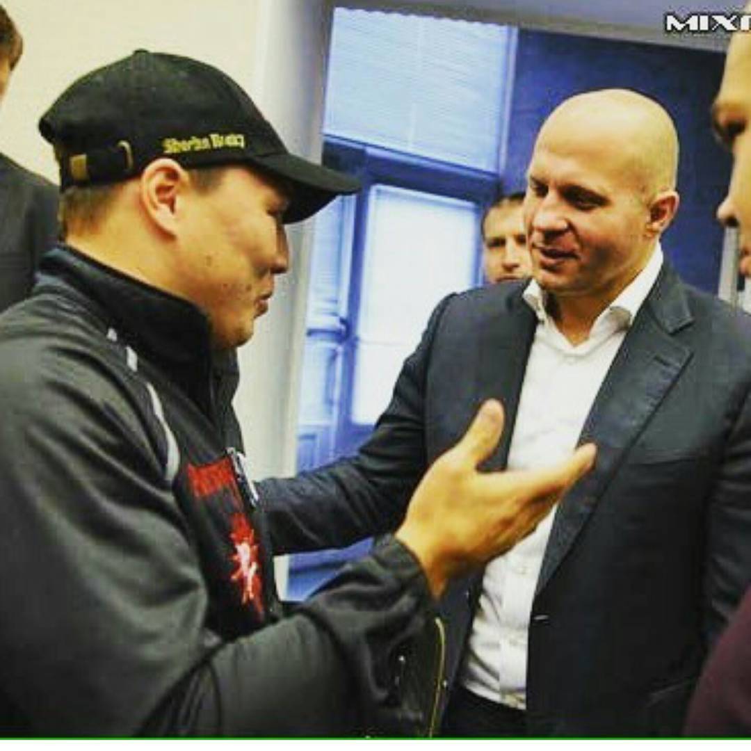 Руслан Проводников высказался в поддержку Федора Емельяненко
sport-express.ru/martial/news/r…