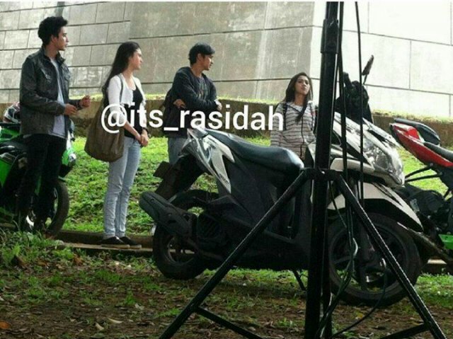 Knp sllu ada belek d antra Ramon