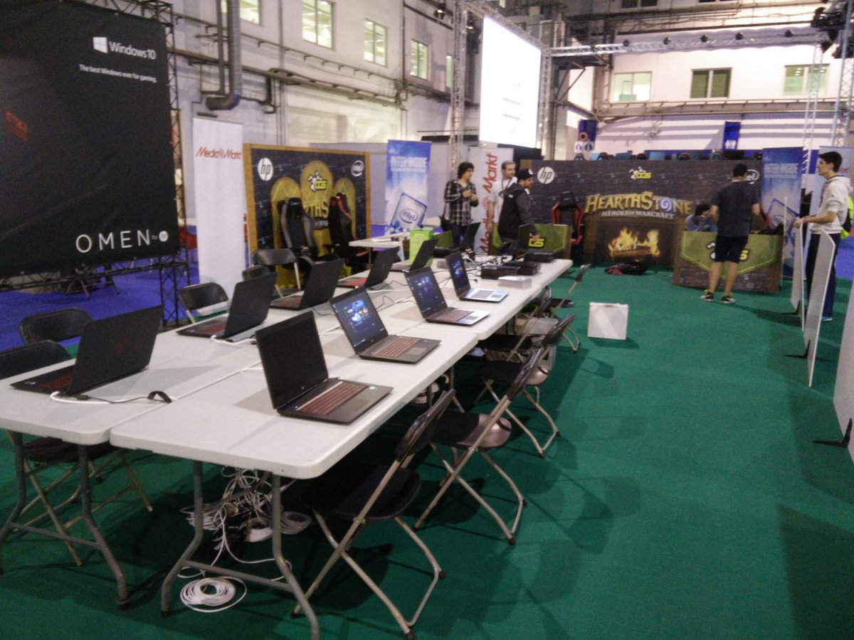 Miquelisme's tweet photo. ¡Todo a punto! #Hearthstone #FinalesOGS #BCNGamesWorld @OGSeries_es @hearthstone_es @BCNGamesWorld https://t.co/tlrZ8Bdkzb