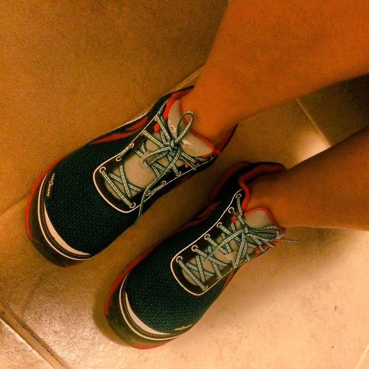 cse832's tweet image. no hay llenadera con los tennis, y estos NO TIENEN MADRE! 😍 #lonepeak  #altrarunning  tennis mi amor ❤️ le ganaron a #salomon