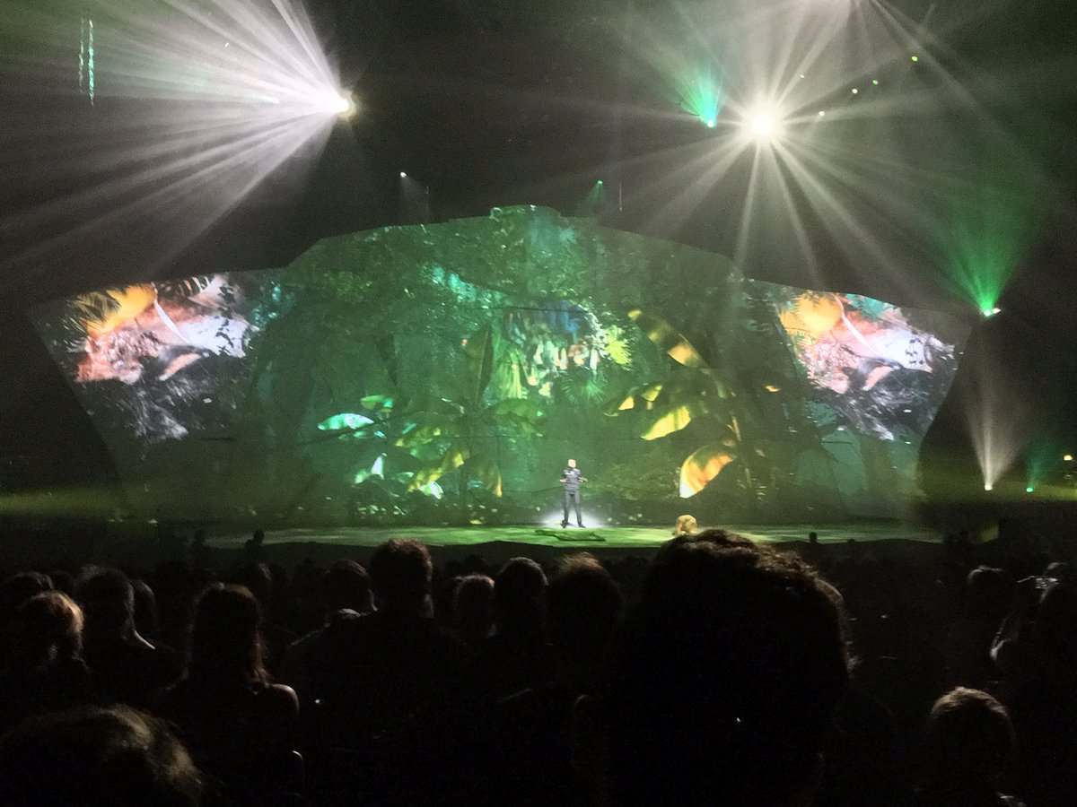 andersfuzz's tweet image. Great that @BearGrylls #Endeavour final rehearsal went so well yesterday! Congrats2all the #crew it was a pleasure 2work with you all #video