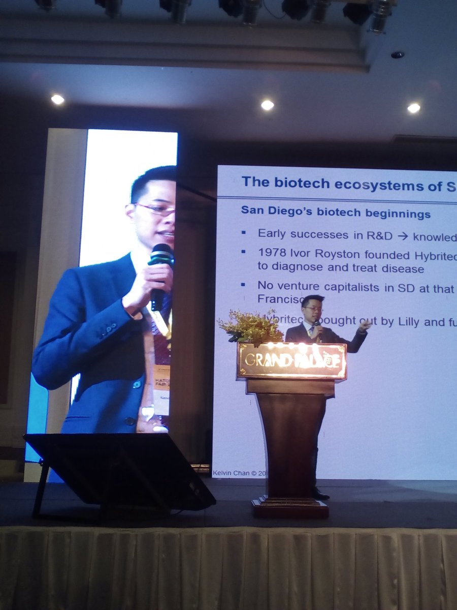 DesignBySol_'s tweet photo. Awesome to see @CelsiusChan, a fellow @SG__Symposium Leader of Tomorrow, speak at #HATCH in Ho Chi Minh City, Vietnam! #biotech #startup https://t.co/ZstkgKU16O