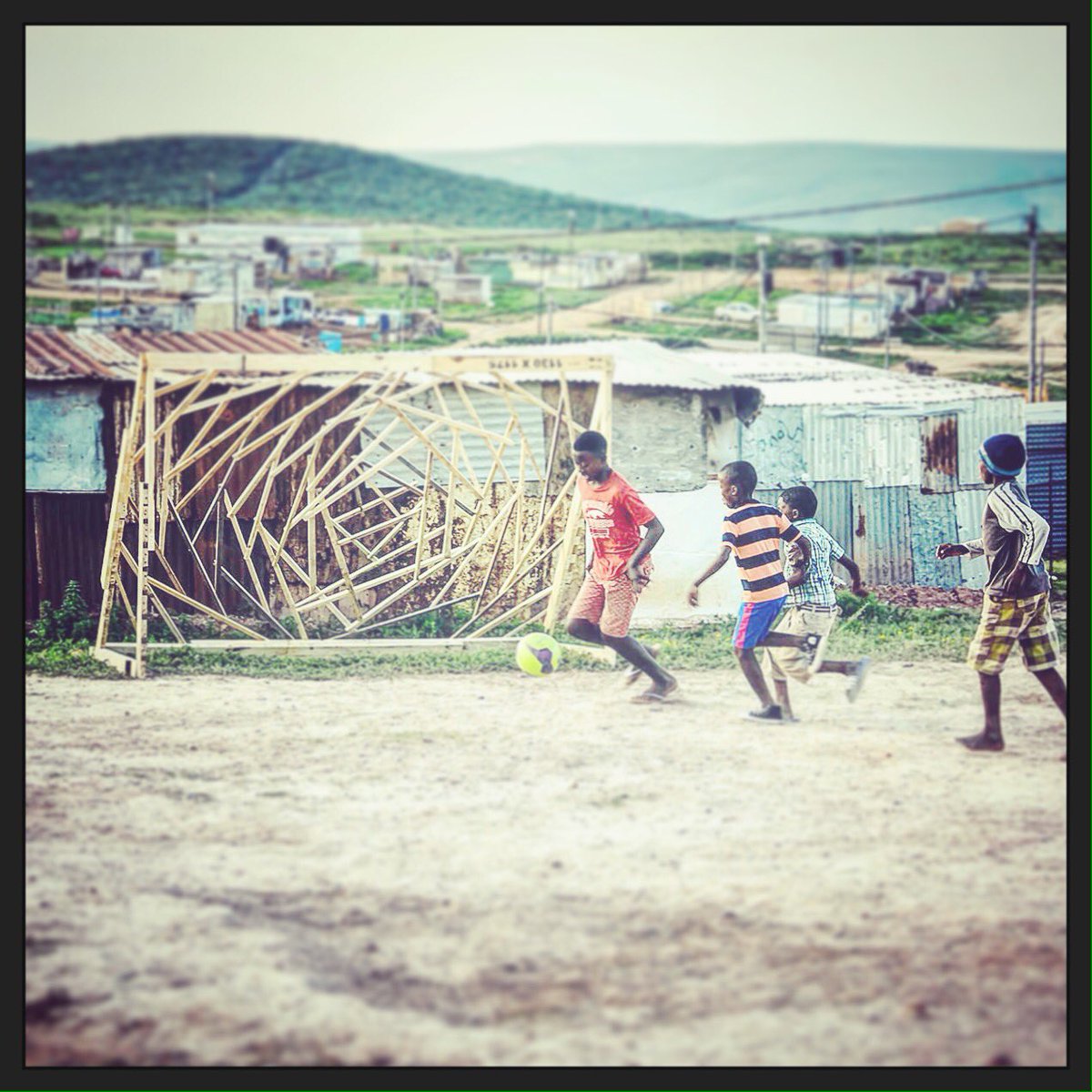 onBoundaries's tweet photo. what #architecture can do in eradicating #poverty, or in improve #education? https://t.co/Y2ebWvMcUq #buildingpeace #sustainability https://t.co/Z1nlkkSIk9
