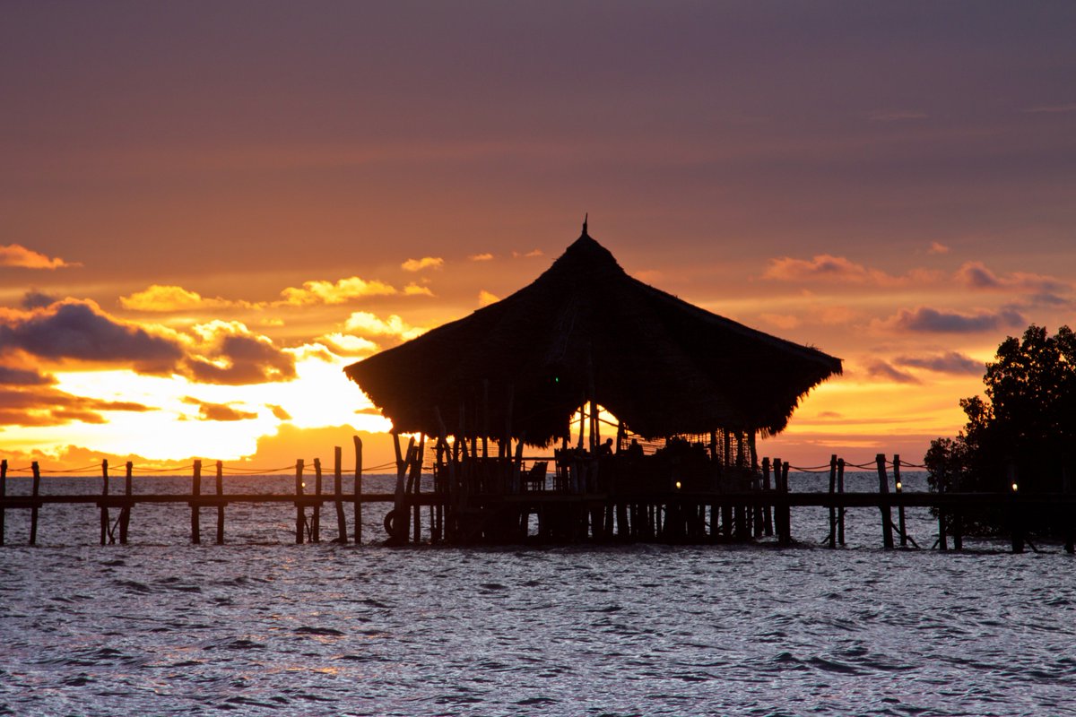 TrueTravel_'s tweet image. Escape the Autumn chill and seek some #lastminute #wintersun at #FunduLagoon! 10% off all room rates for new bookings between now and 23/12!