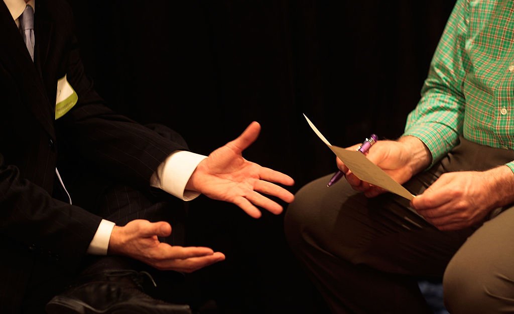 Job Hunt Tips: How To Use Your Network In Your Search For Work soc.fm/JJ2DSCdb