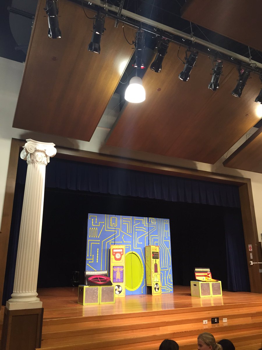 Waiting for the Art Barn play to start!