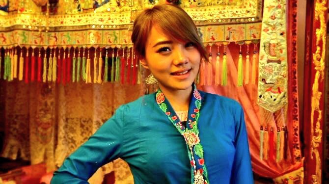 Pasang alarm kalian besok 10.30 wib buat tau kelanjutan <a href="/JalanJalanKTV/">JalanJalan!KompasTV</a> aku ke singapore cuma di <a href="/KompasTV/">KOMPAS TV</a>