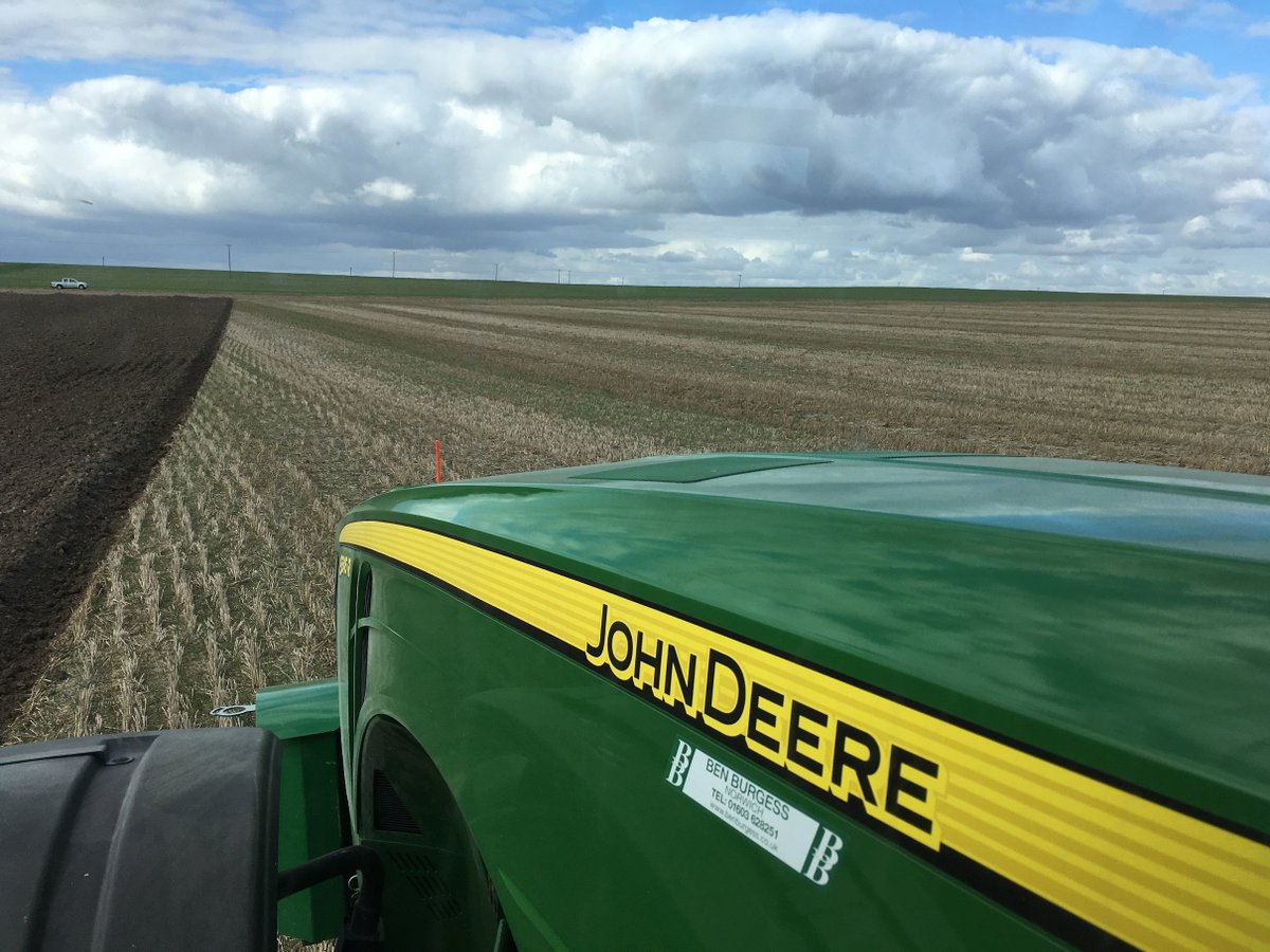 BenBurgessAg's tweet photo. Out with @tfagrisupport & the @JohnDeere 8345R on demonstration #8345R #E23 #SF6000 https://t.co/VpNnDjgRZR